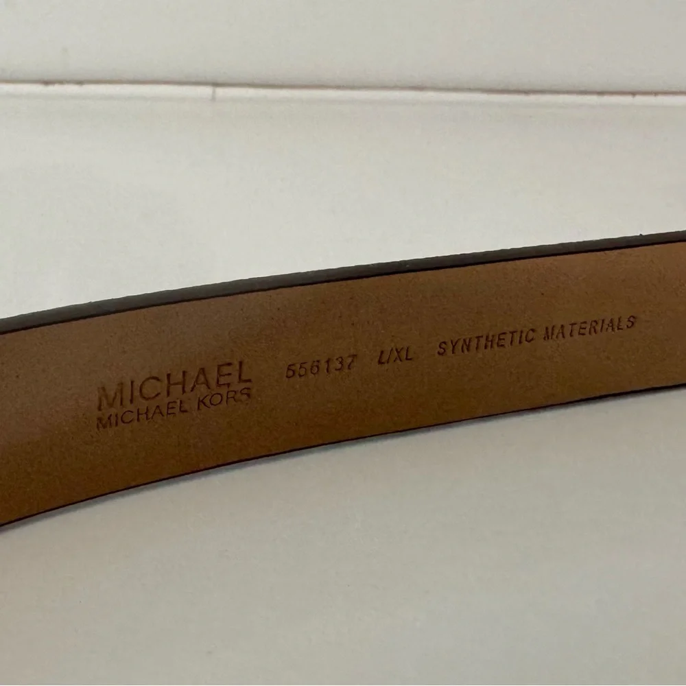 Michael Kors Tan and White Signature Belt Bag. Brand New with Orig Plastic L/XL